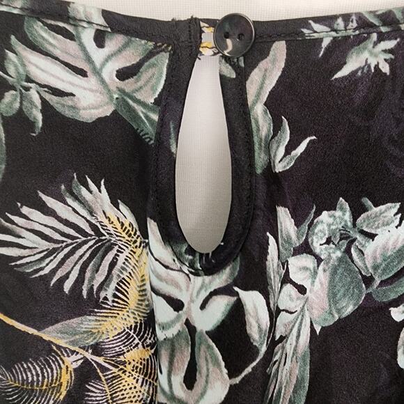 Victoria's Secret Satin Tropical Palm Cropped Camisole Size S - Picture 3 of 7